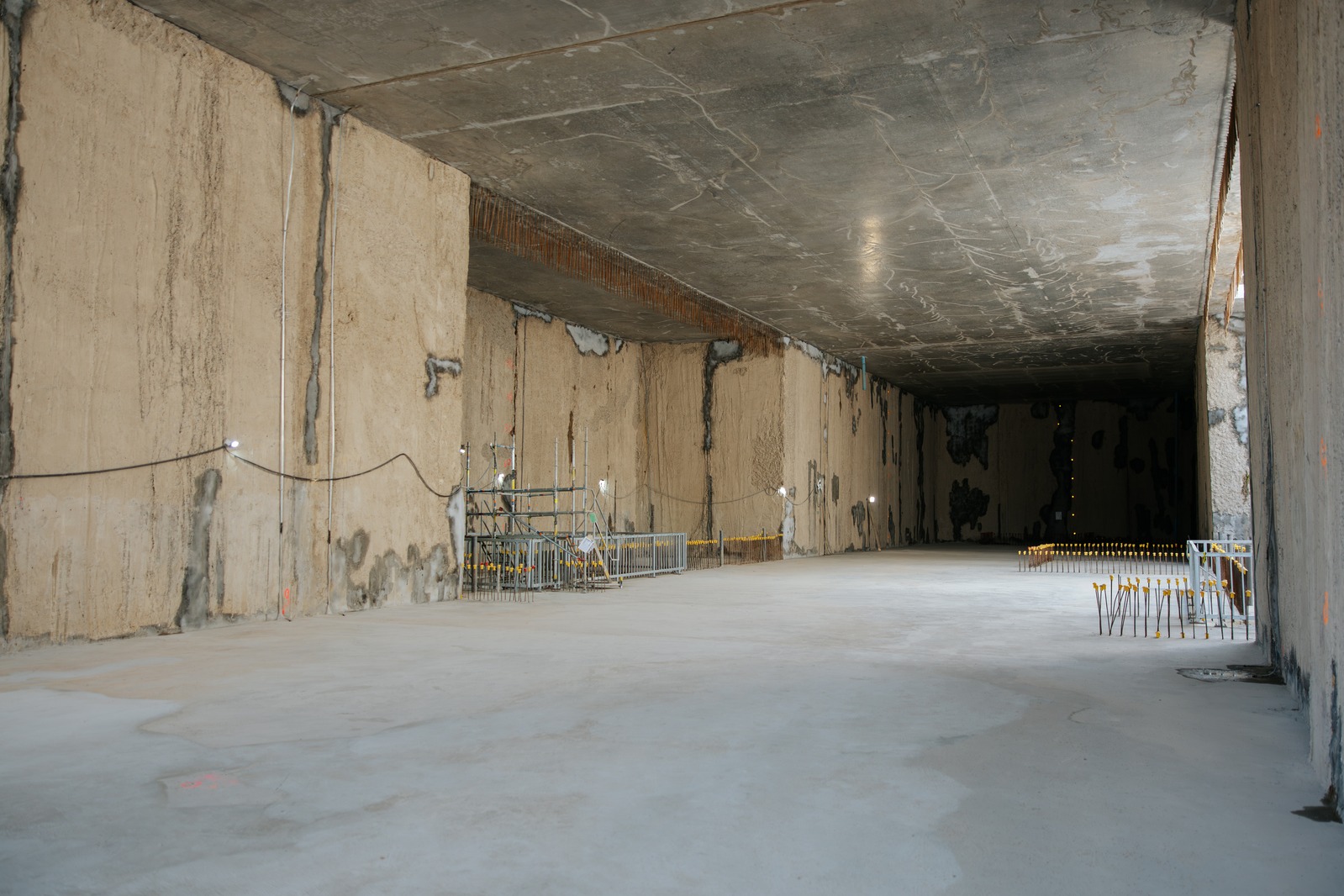 width_1599 (3)